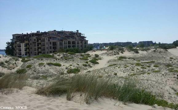 РИОСВ-Бургас провери сигналите за строежи на Централния плаж в Слънчев бряг