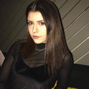 Ето в каква красавица се превърна дъщерята на Блатечки (снимки)