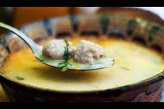 Супа с топчета от телешко месо