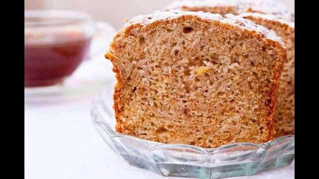 Кекс с ябълки и канела