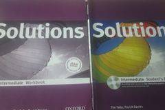 Учебник и тетрадка по английски – Solutions Intermediates
