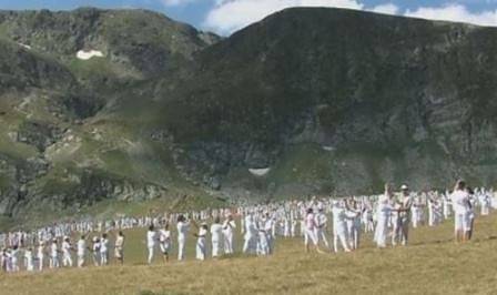 Последователите на Дънов посрещнаха Слънчевата нова година