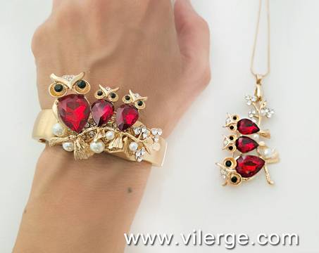 ТОП КОЛЕКЦИЯ БИЖУТА ОТ СЕРИЯ ЗЛАТНА ЕСЕН