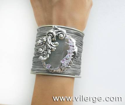 СРЕБРО ЗА ЕСЕНТА С ТОП ГРИВНИ