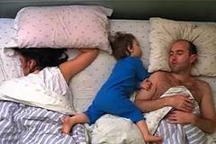 Как да приучим детето да спи в креватчето си (само 102 прости стъпки)