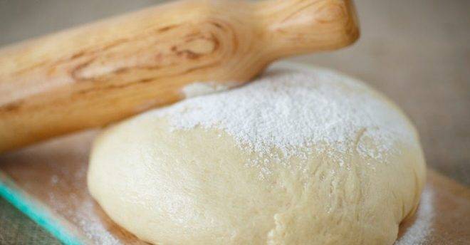 Една приятелка сладкарка ми разкри РЕЦЕПТА за вълшебно тесто: Става за 3 минути, бърка се с лъжица, а бисквитките се топят в…