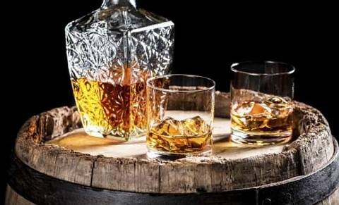 Цял живот сте пили уискито си неправилно. Вижте как трябва