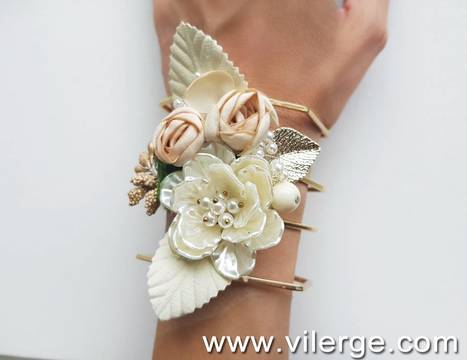 МОДА И ТЕНДЕНЦИЯ В БИЖУТАТА ЗА ЕСЕН