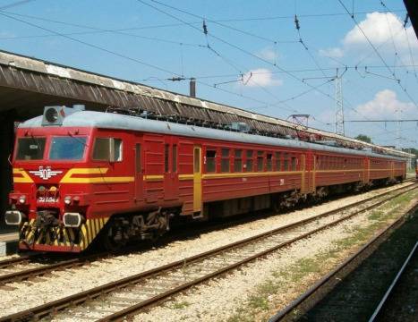 ДЕТЕ С ОПАСНОСТ ЗА ЖИВОТА СЛЕД ОПИТ ЗА СЕЛФИ MEDIAMIX МЕДИЯМИКС-НОВИНИТЕ НА ЕДНО МЯСТО