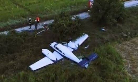 В тежко състояние е един от пострадалите при падането на малък самолет в Шумен