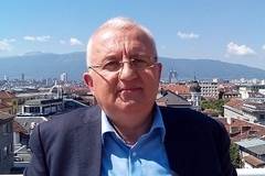 Доц. Румен Драганов: Ако има държава, не може да има хотели на пясъка