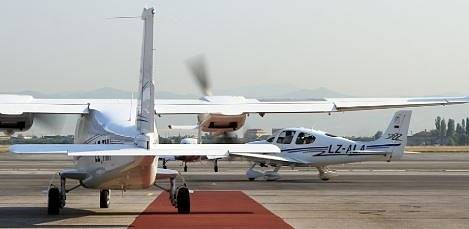 Двуместен самолет се разби на летище Балчик, пилотът е загинал