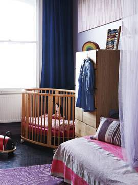 Елегантна стая за малки госпожици