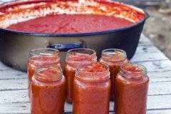 Тази лютеница съм я признала! Най-мързеливата, а пък вкусът й е ЕДИН път!