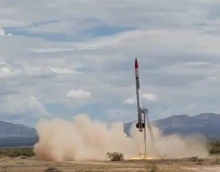 УСПЕХ: Ексос Аероспейс изстреля успешно възвръщаемата суборбитална ракета Сардж!