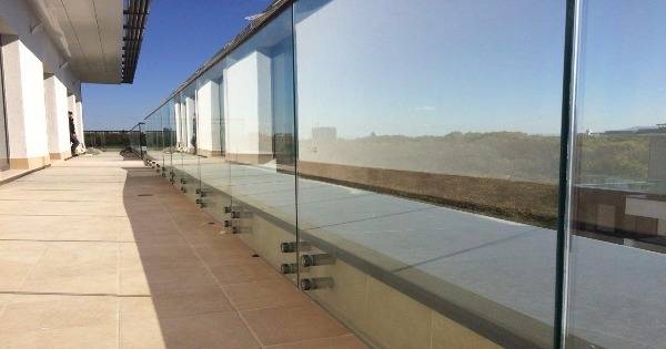 Алуминиеви парапети от Инжинокс®