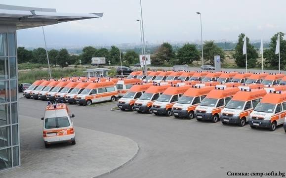 „Мицубиши“ изблъска „Хонда“ от пътя, 75-годишен водач загина на място