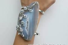 ГРИВНИ С ЕСТЕСТВЕН КАМЪК ЗА СЕЗОН ЕСЕН