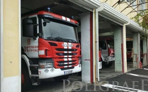 РДПБЗН Бургас търси 18 пожарникари, спасители и водолаз