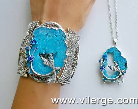 МОДНА СЕРИЯ БИЖУТА И СРЕБРО ЗА ЕСЕНТА