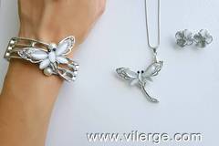 КОЛЕКЦИЯ БИЖУТА ЗА ЕСЕН И ЖЕНИ С ГРИВНИ