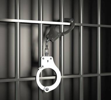 Хванаха четирима мъже с наркотици. Единият е непълнолетен