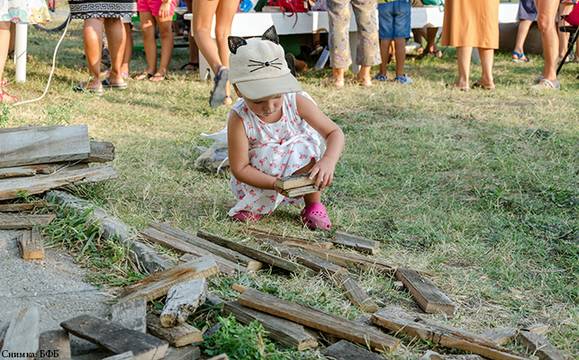 Небивал интерес към Работилницата за рамки със стари солничарски дъски