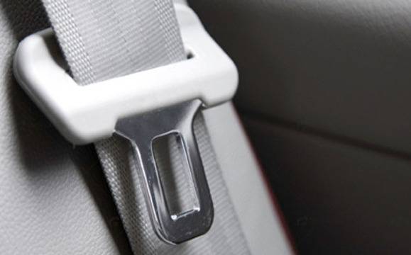 Караянчева: Коланите в автобусите ще станат задължителни