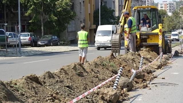 МИКРОБУС ПРОПАДНА В РОВ В БЛАГОЕВГРАД MEDIAMIX МЕДИЯМИКС-НОВИНИТЕ НА ЕДНО МЯСТО