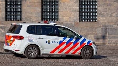 Двама души са ранени при нападение с нож в централната гара на Амстердам