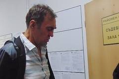 Пуснаха обвинения в изнасилване кмет на Стрелча на свобода