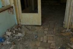 ОПАСНА СГРАДА ДО ДЕТСКА ГРАДИНА В ЦЕНТЪРА НА СРЕДИЩЕ РАЗЛИЧНИТЕ НОВИНИ DIFFERENT NEWS