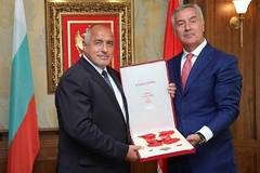 Бойко Борисов бе награден с най-висшето държавно отличие на Черна гора