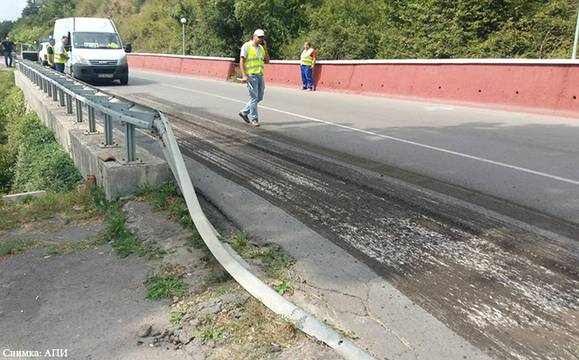 Утре започва преасфалтирането на пътя край Своге