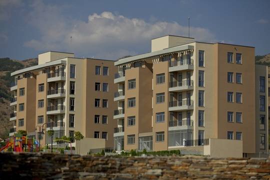 Апартаменти в Сливен от Туида Гардънс,