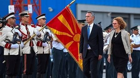 Столтенберг: Надявам се при следващата ми визита Македония да е член на НАТО