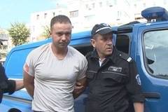 Съдът остави в ареста британския турист, нападнал човек с увреждания в Слънчев бряг