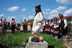 Новата Царица на виното откри сезона на гроздобера в Старосел