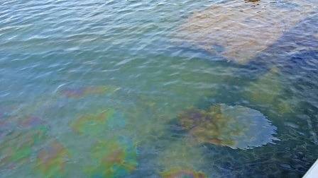 В понеделник започва източването на мазут от потъналия кораб край Созопол