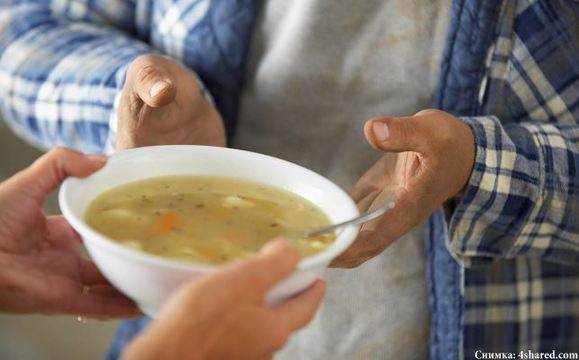 БЧК-Бургас обяви прием на кандидати да получават топъл обяд