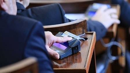 Депутатите гласуват министерските оставки в четвъртък