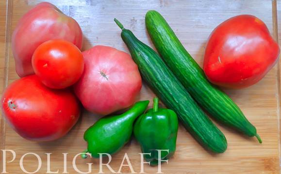 Доматите и краставиците рязко поскъпнаха