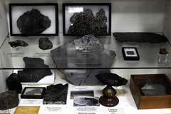 Свети космически камъни! Ватиканът домакинства първата си метеоритна конвенция