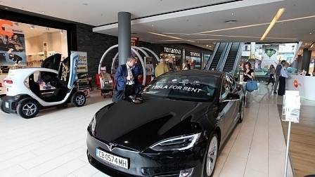 Над 100 000 души посетиха първото изложение за електромобили в България (СНИМКИ)