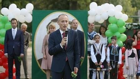 Отпускат над 6 млн. лв. за закупуване на шкафчета за всички училища у нас