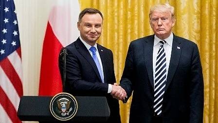 САЩ и Полша разширяват сътрудничеството си в отбраната и разузнаването