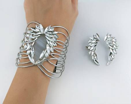 10 МОДНИ БИЖУТА И АКСЕСОАРИ ЗА ЗИМАТА