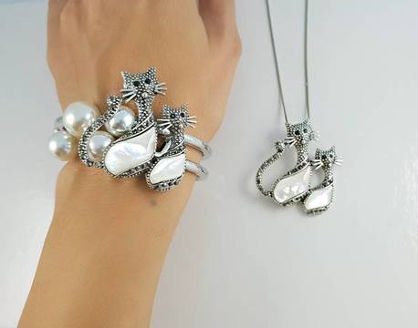 ЗИМНА СЕРИЯ БИЖУТА СЪС СЕДЕФ ЗА ЖЕНИ