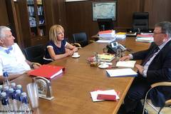 Манолова поиска прокуратурата да провери разхода на средства за с. Хитрино