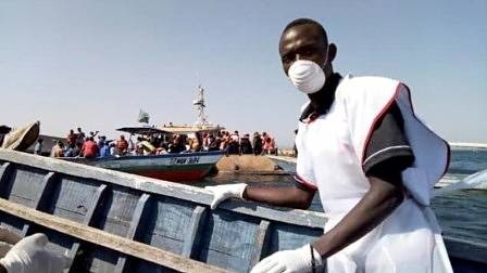 Намериха оцелял пътник три дни след трагедията в езерото Виктория